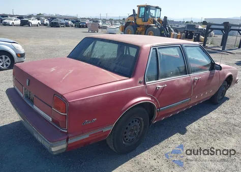1988 Oldsmobile Delta 88 Royale из США, поврежденный, VIN 1G3HN54C1JW405630